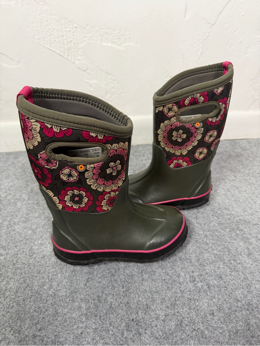 Bogs Girls Olive Green Floral Rain Boots with Pink Trim Size 13